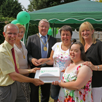 Guildford_BBQ_with_Mayor