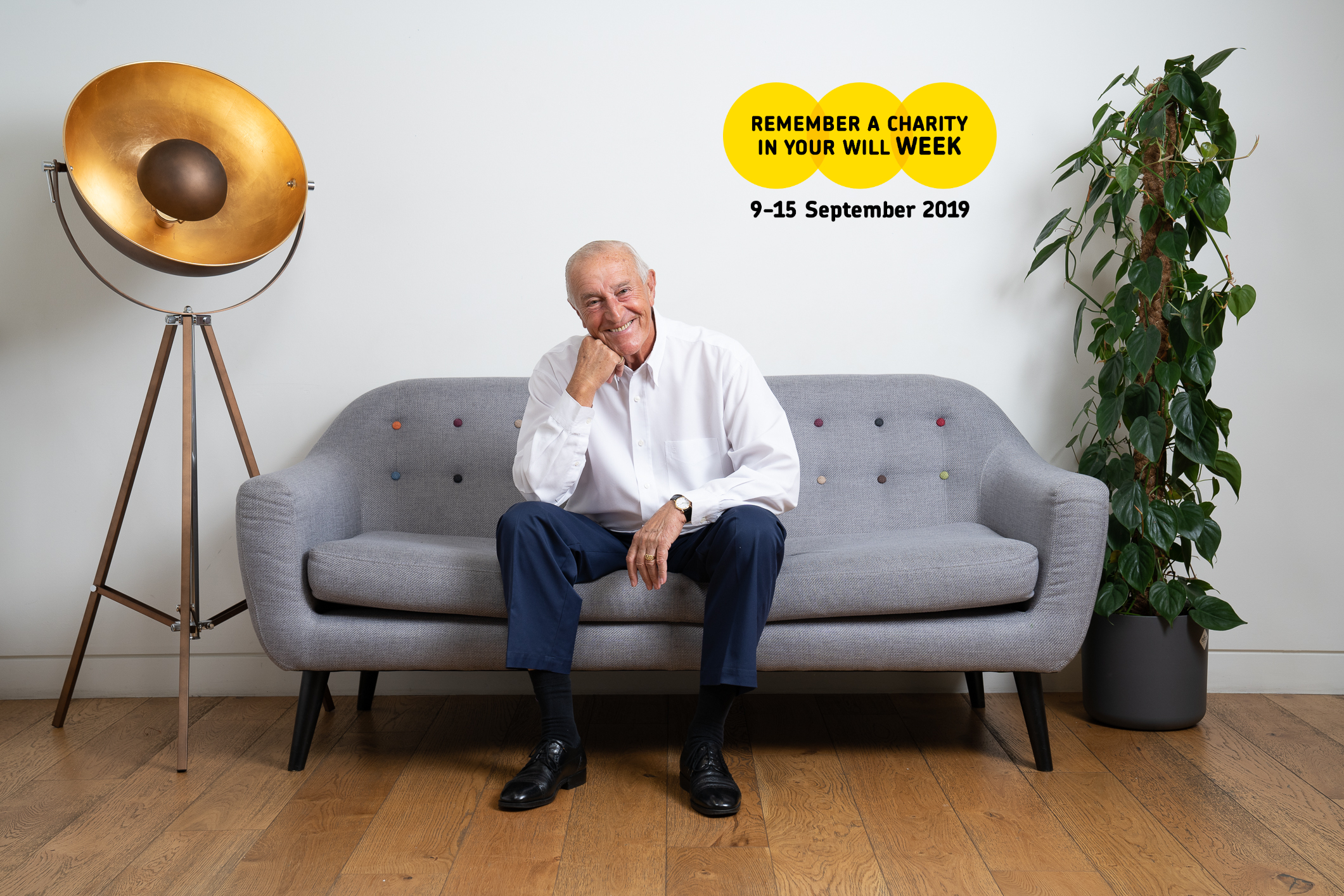 Len Goodman photo shoot - with logo